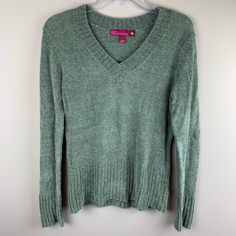 SO velour knit stretch v-neck top